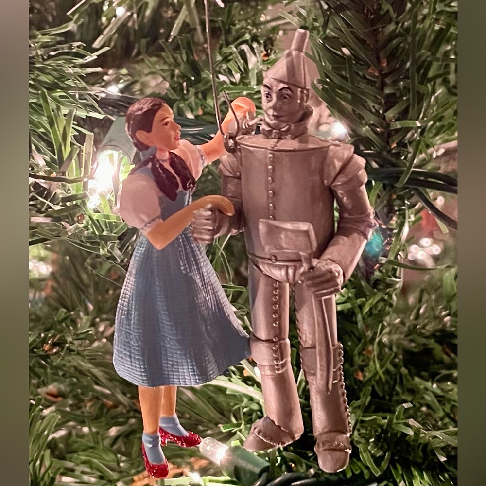 Hallmark Keepsake “Dorothy and Tin Man” Wizard of Oz Ornament - Picture 2 of 9